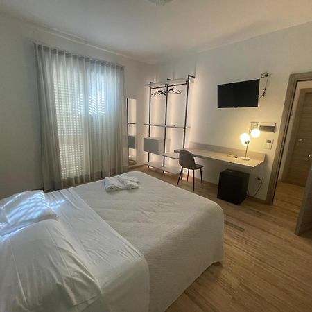 Albergo Perseo Portopalo Di Capo Passero Exterior foto