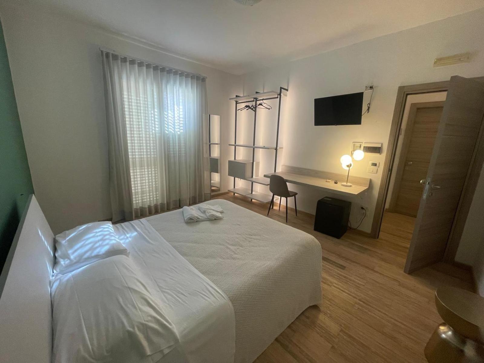 Albergo Perseo Portopalo Di Capo Passero Exterior foto
