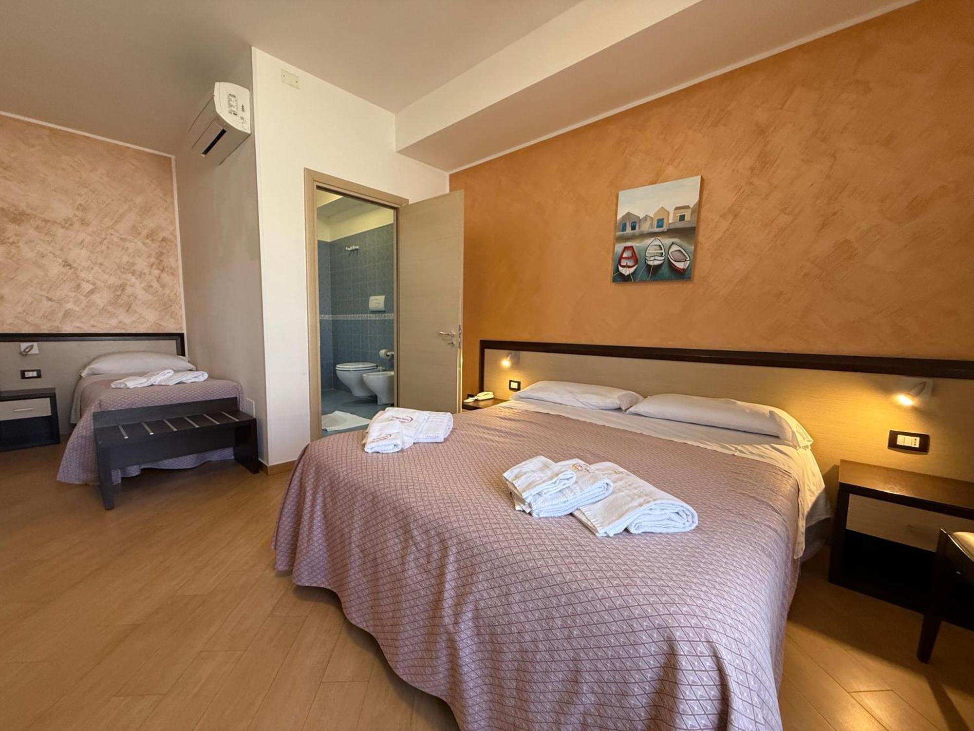 Albergo Perseo Portopalo Di Capo Passero Exterior foto