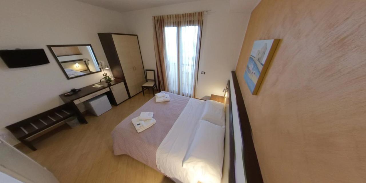Albergo Perseo Portopalo Di Capo Passero Exterior foto